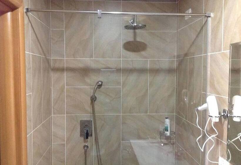 חדר דלוקס, Green