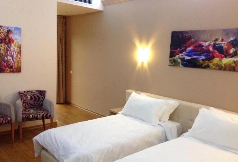 חדר סטנדרט, Green