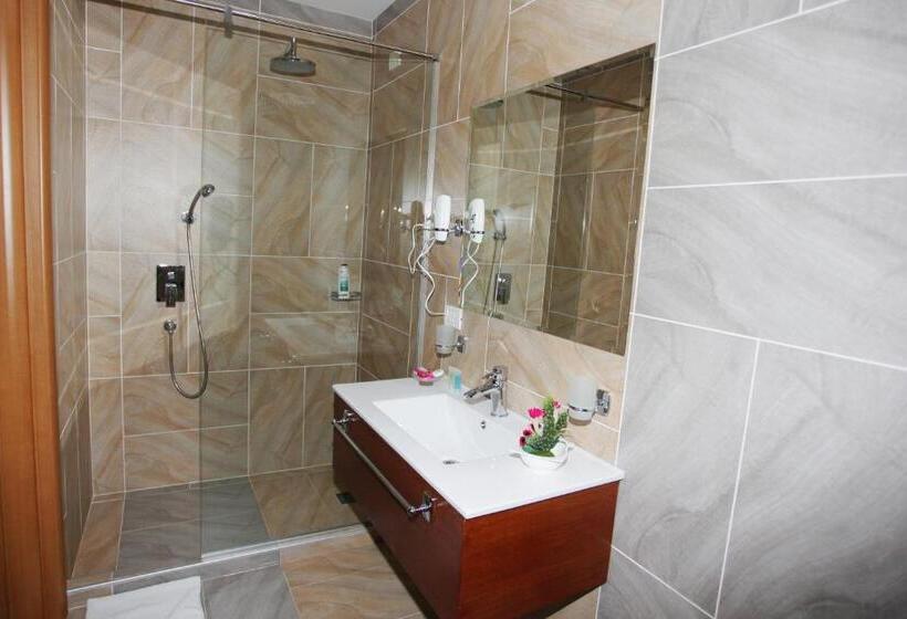 חדר דלוקס, Green