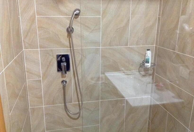 חדר דלוקס, Green