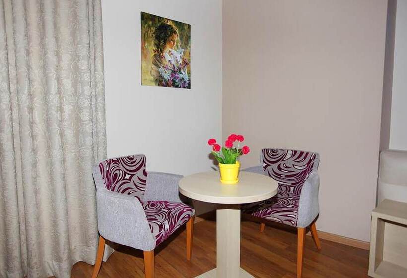 חדר דלוקס, Green