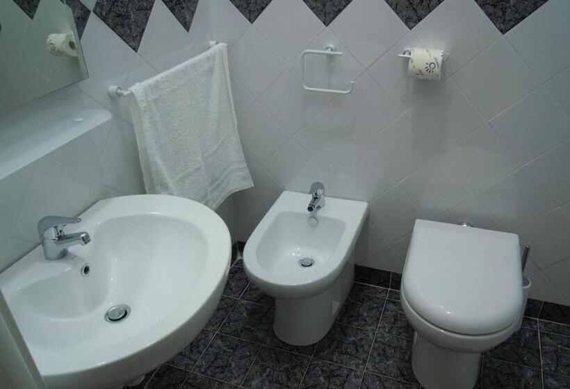 スタンダードシングルルーム, Happy