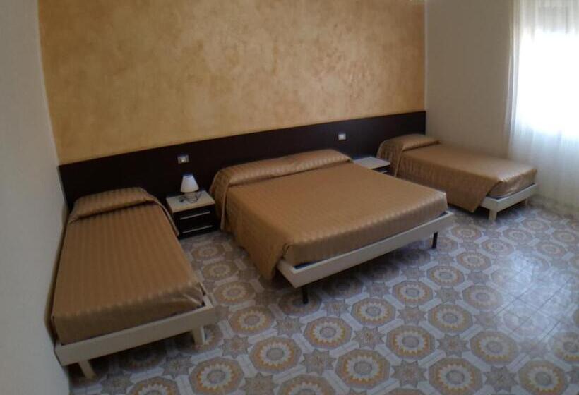 四人标准间, Happy