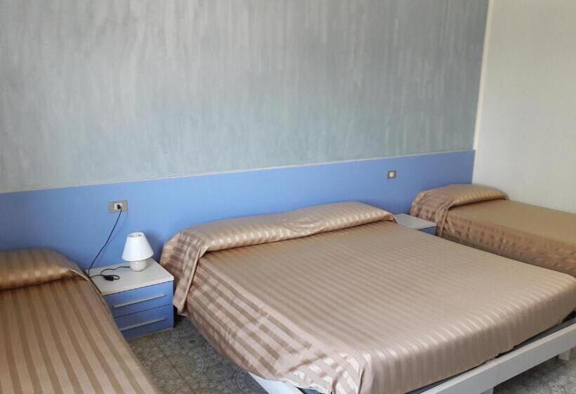 四人标准间, Happy