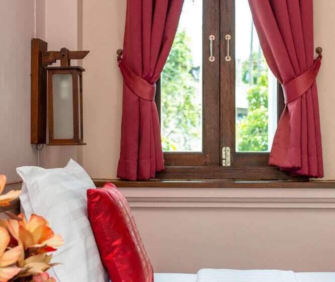 デラックスルーム, Huen Hug Chiang Mai