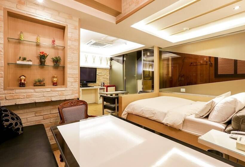 套房, Koam Tourist