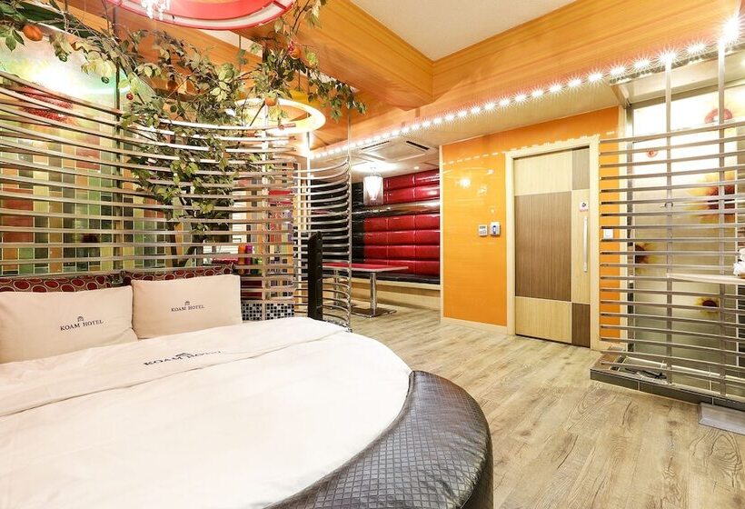 套房, Koam Tourist