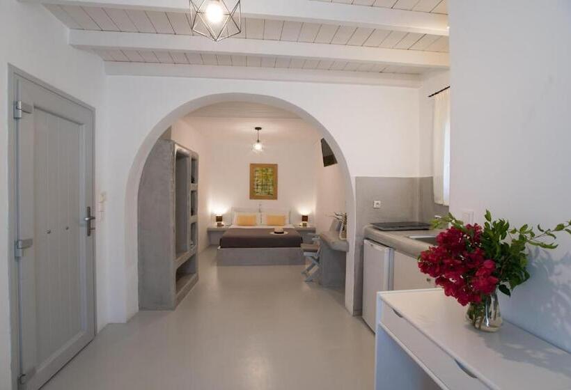 侧面带海景的标准工作室, Krotiri Bay  Adults Only