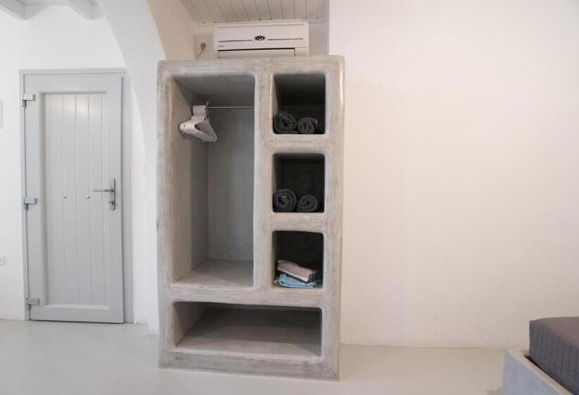 侧面带海景的标准工作室, Krotiri Bay  Adults Only