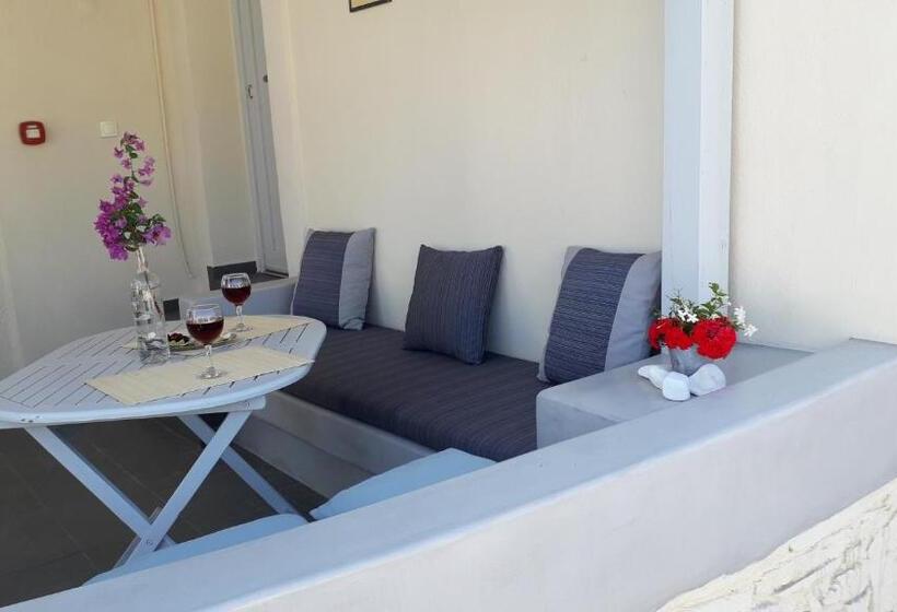 侧面带海景的标准工作室, Krotiri Bay  Adults Only