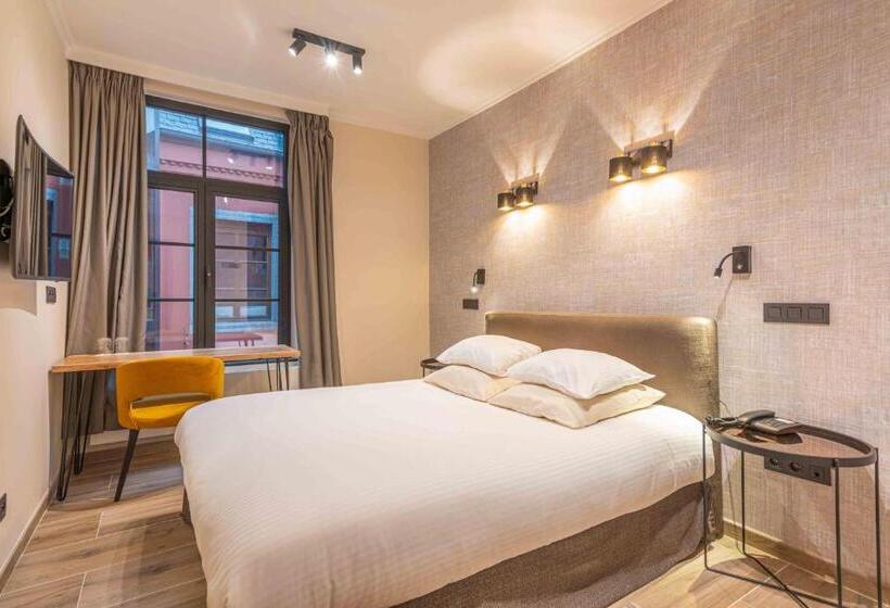 스탠다드 룸, Les Tanneurs