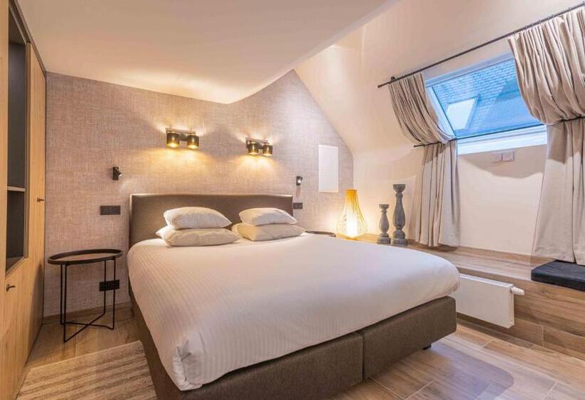 스탠다드 자쿠지 룸, Les Tanneurs