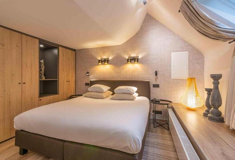 스탠다드 자쿠지 룸, Les Tanneurs