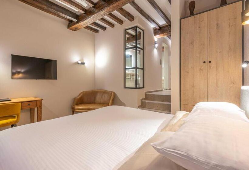 스탠다드 자쿠지 룸, Les Tanneurs