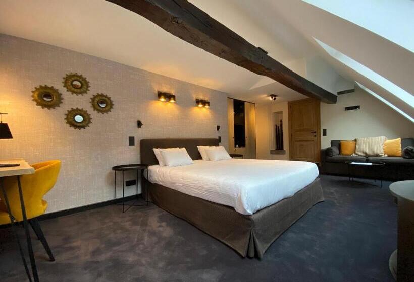 자쿠지 스위트, Les Tanneurs