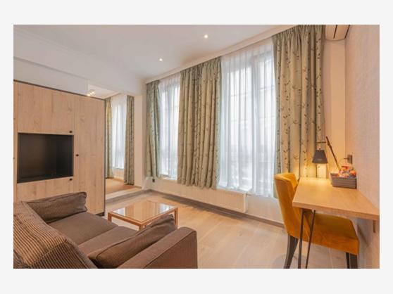 수피리어 룸, Les Tanneurs