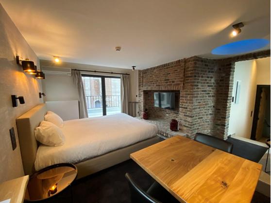 디럭스 스위트, Les Tanneurs