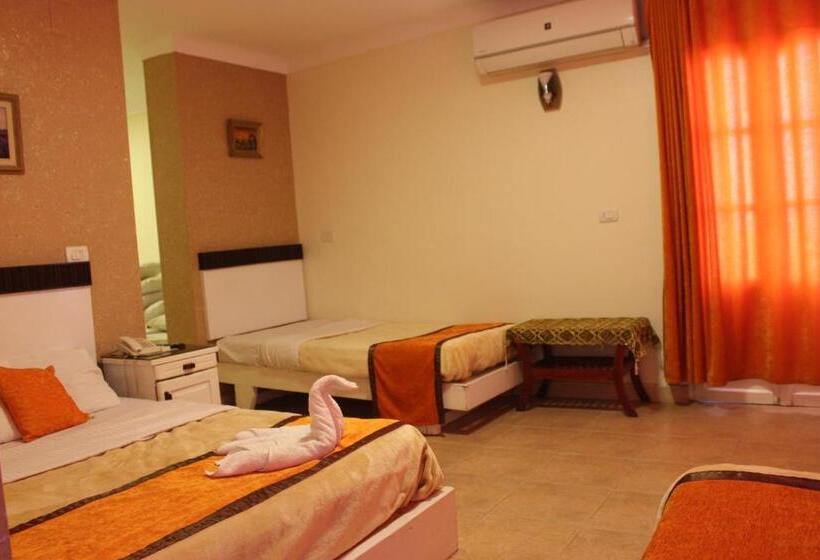 اتاق استاندارد چهار تخته, Osiris Hotel Cairo