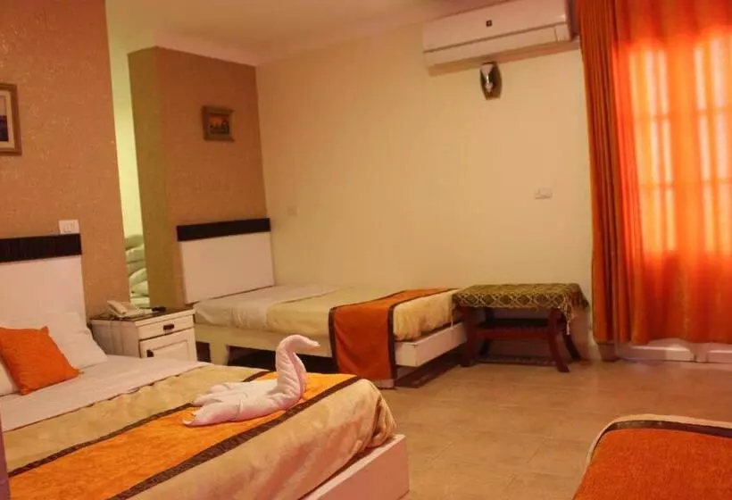 اتاق استاندارد چهار تخته, Osiris Hotel Cairo