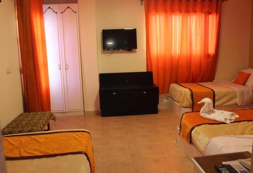 اتاق استاندارد چهار تخته, Osiris Hotel Cairo