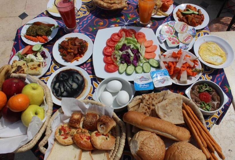 اتاق استاندارد چهار تخته, Osiris Hotel Cairo