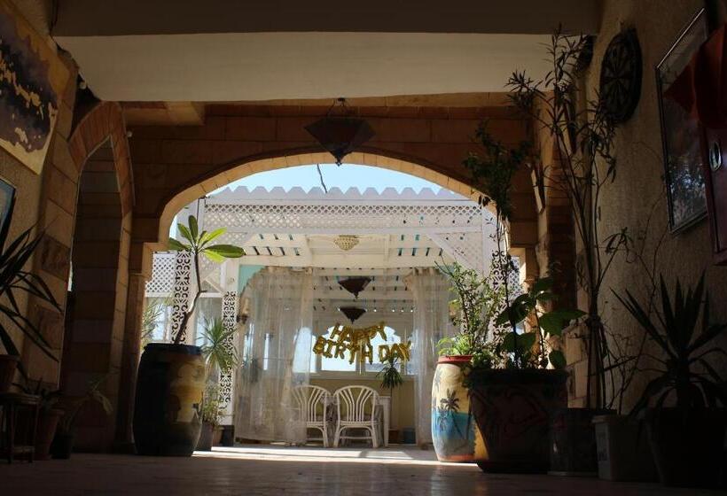 اتاق خانوادگی, Osiris Hotel Cairo