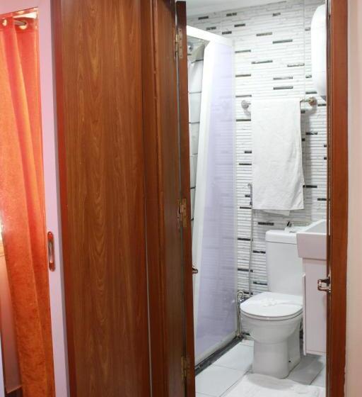 اتاق استاندارد یک نفره, Osiris Hotel Cairo