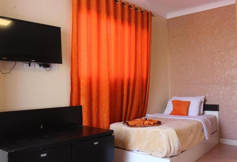 اتاق استاندارد یک نفره, Osiris Hotel Cairo