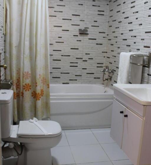 اتاق استاندارد چهار تخته, Osiris Hotel Cairo