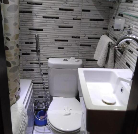 اتاق استاندارد چهار تخته, Osiris Hotel Cairo