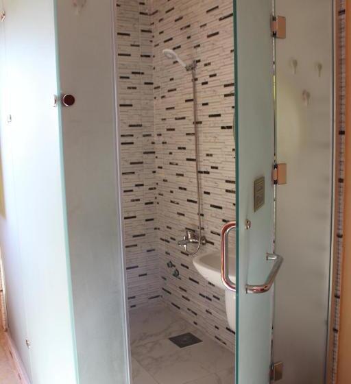 اتاق استاندارد سه نفره, Osiris Hotel Cairo