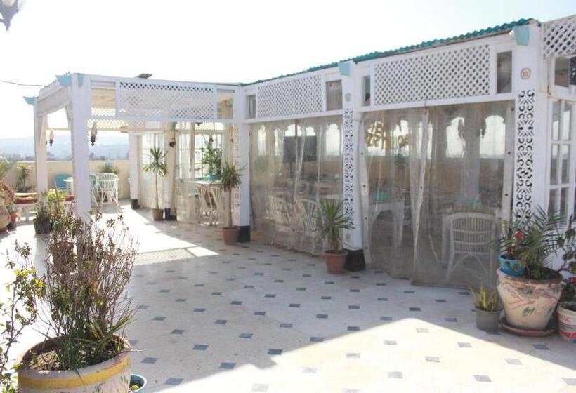 اتاق استاندارد سه نفره, Osiris Hotel Cairo