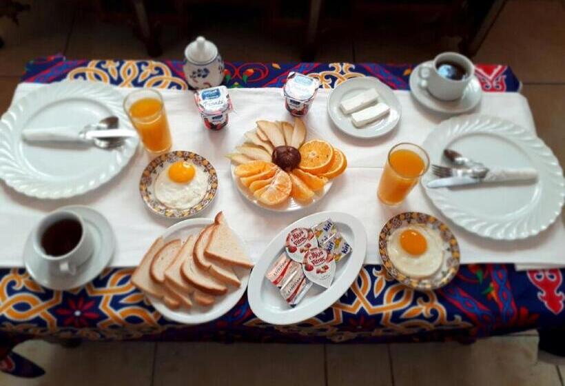 اتاق استاندارد یک نفره, Osiris Hotel Cairo