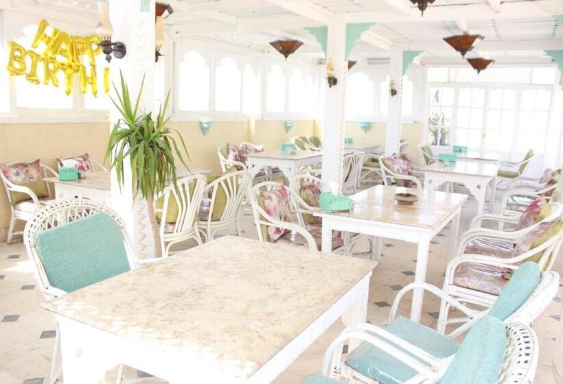 اتاق خانوادگی, Osiris Hotel Cairo