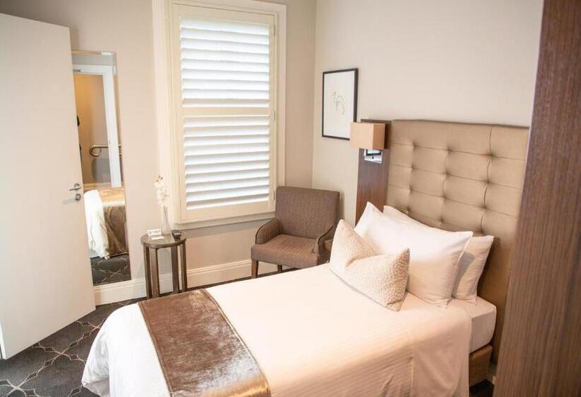 اتاق استاندارد یک نفره, Royal Hotel Randwick