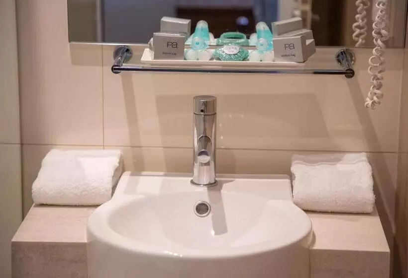 ファミリールーム, Royal Hotel Randwick