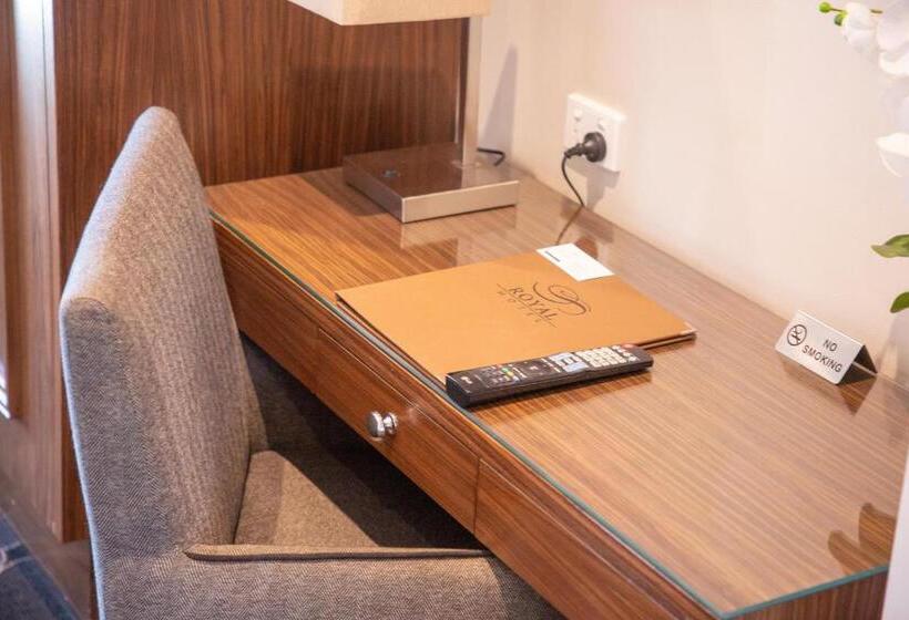 اتاق سوپریور خانوادگی, Royal Hotel Randwick
