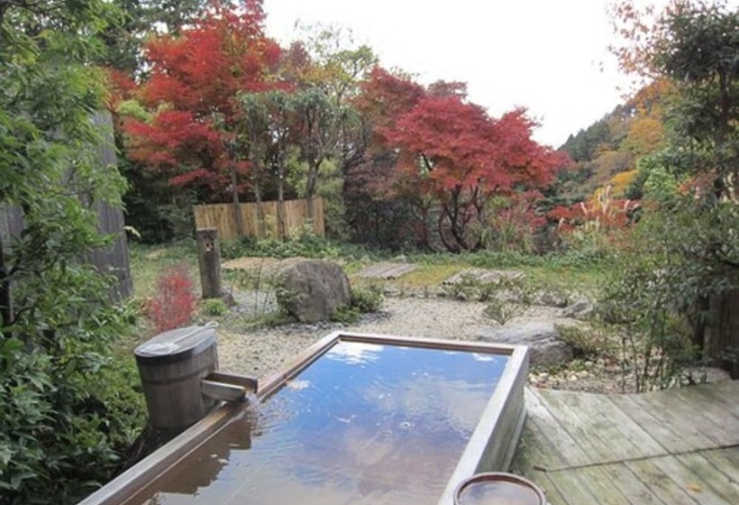 جناح كلاسيكي, Takimotokan Yukinosato