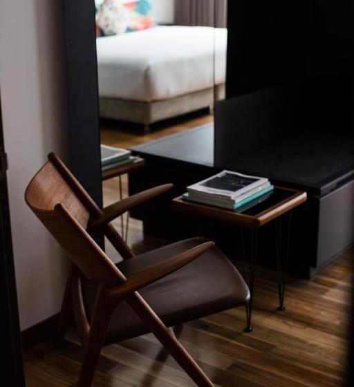 اتاق استاندارد با تخت بزرگ, The Old Clare Hotel, Independent Collection By Evt