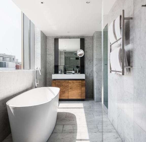 اتاق استاندارد با تخت بزرگ, The Old Clare Hotel, Independent Collection By Evt