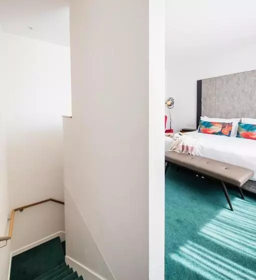 Sviitti, The Old Clare Hotel, Independent Collection By Evt