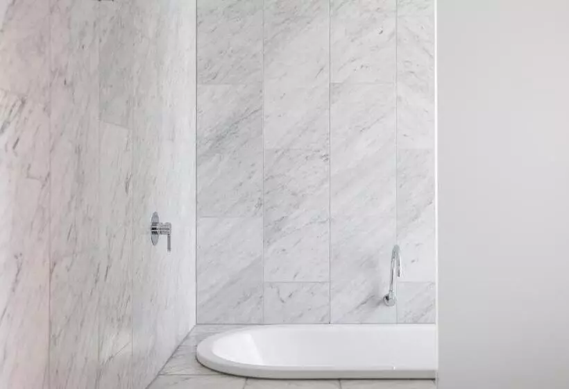 Sviitti, The Old Clare Hotel, Independent Collection By Evt