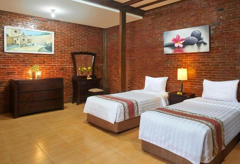 1 Sovrums Superior Villa, Jambuluwuk Convention Hall & Resort Batu