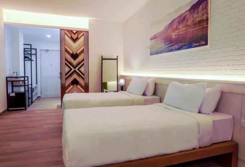 Premium Rum, Jambuluwuk Convention Hall & Resort Batu