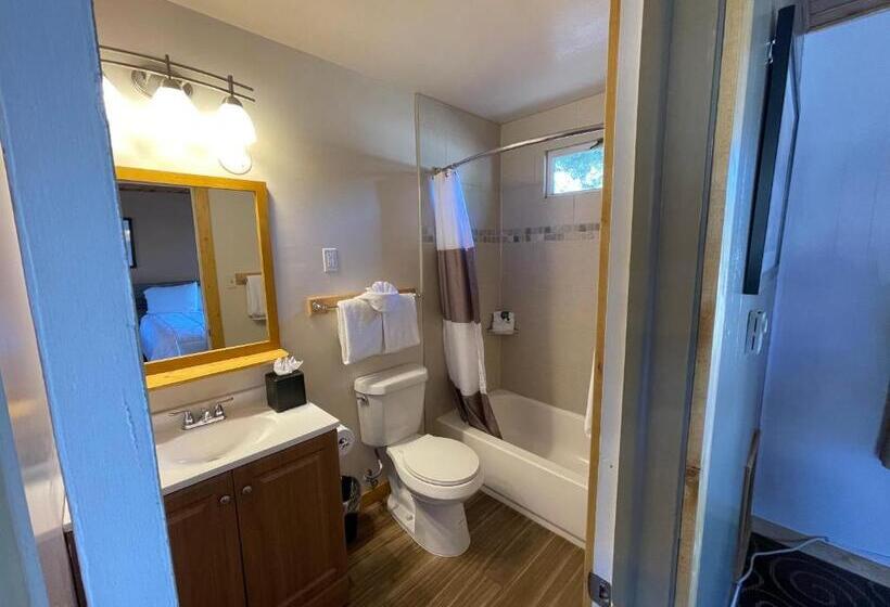 Номер Стандарт, Estes Mountain Inn