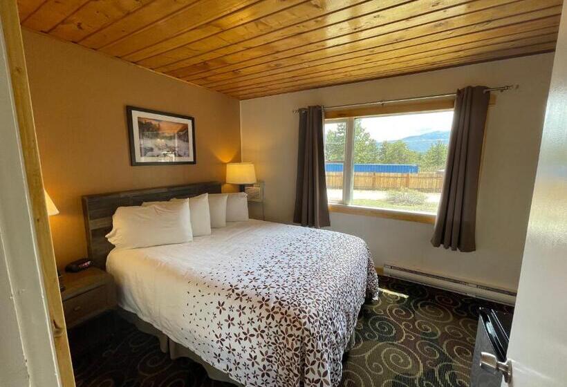 Семейное Студио, Estes Mountain Inn