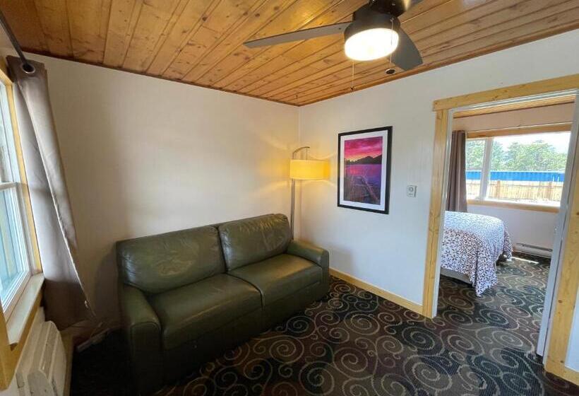 Семейное Студио, Estes Mountain Inn