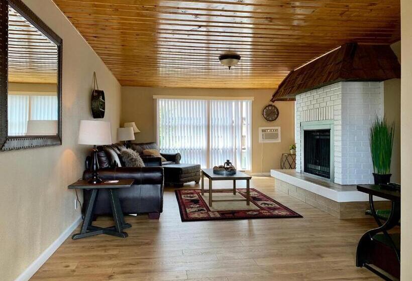 Студия Стандарт Кровать Куин, Estes Mountain Inn