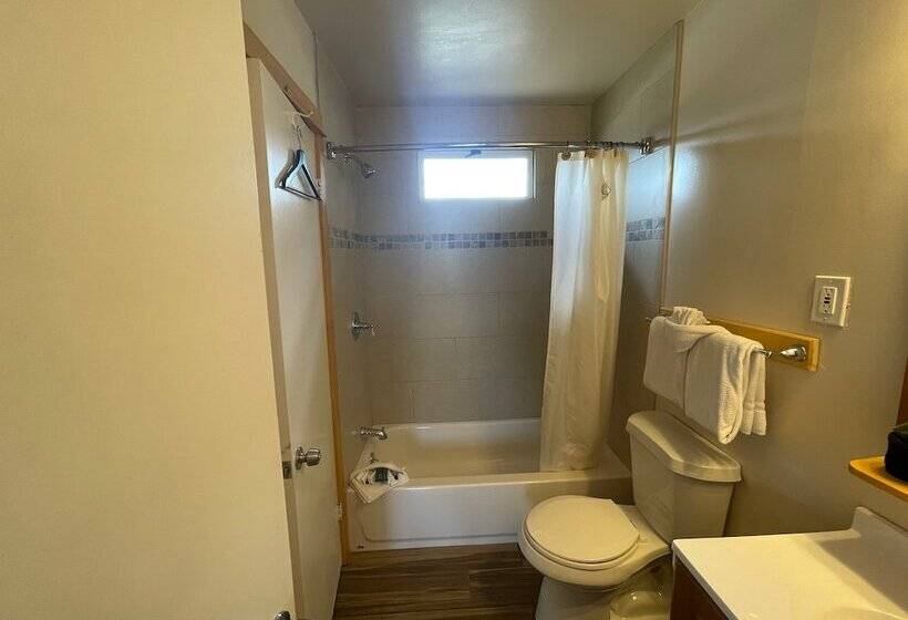 Семейное Студио, Estes Mountain Inn