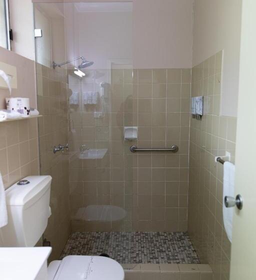 סוויטה משפחתית, Garden Motor Inn